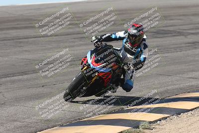 media/Oct-13-2025-Moto Forza (Mon) [[a66d839500]]/3-B Group/Session 2 (Bowl)/